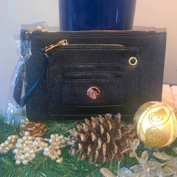 jessica Moore Handbags - Jessica Moore DUAL CONTRAST Clutch